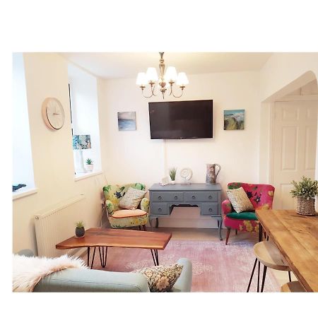 St Ives Apartment Private Parking With Garden 10 Minute Walk Into Town And Beach Eksteriør billede