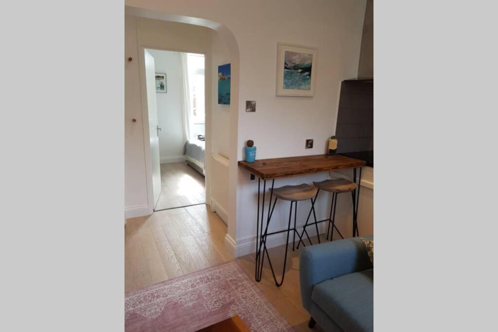 St Ives Apartment Private Parking With Garden 10 Minute Walk Into Town And Beach Eksteriør billede