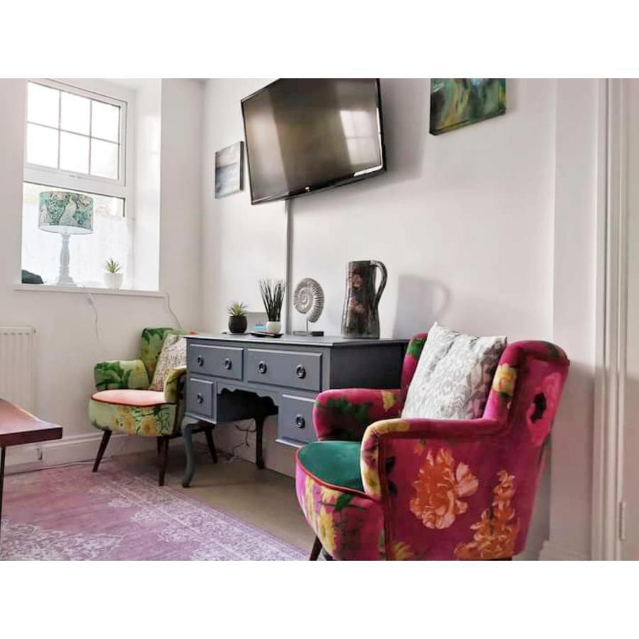 St Ives Apartment Private Parking With Garden 10 Minute Walk Into Town And Beach Eksteriør billede