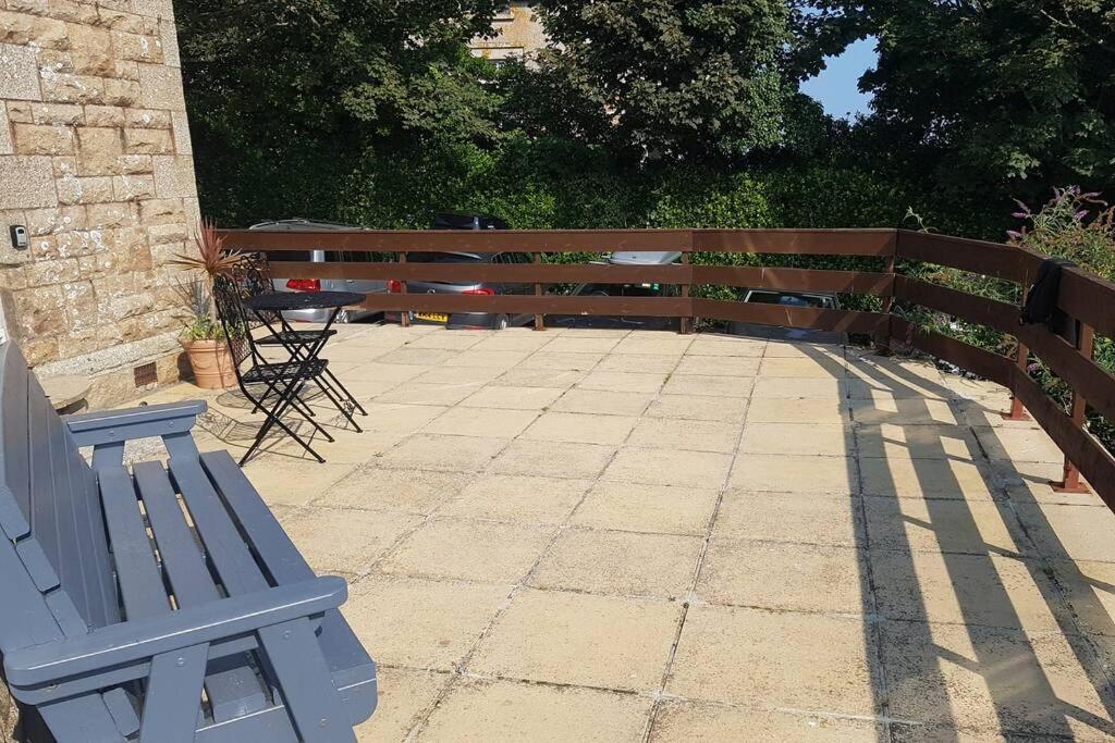 St Ives Apartment Private Parking With Garden 10 Minute Walk Into Town And Beach Eksteriør billede
