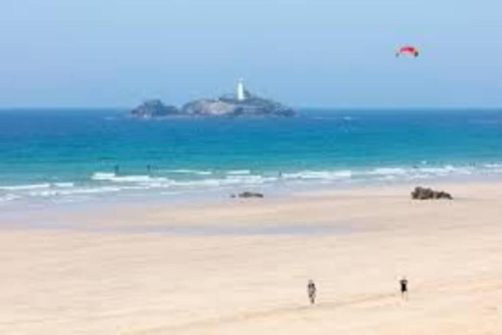 St Ives Apartment Private Parking With Garden 10 Minute Walk Into Town And Beach Eksteriør billede