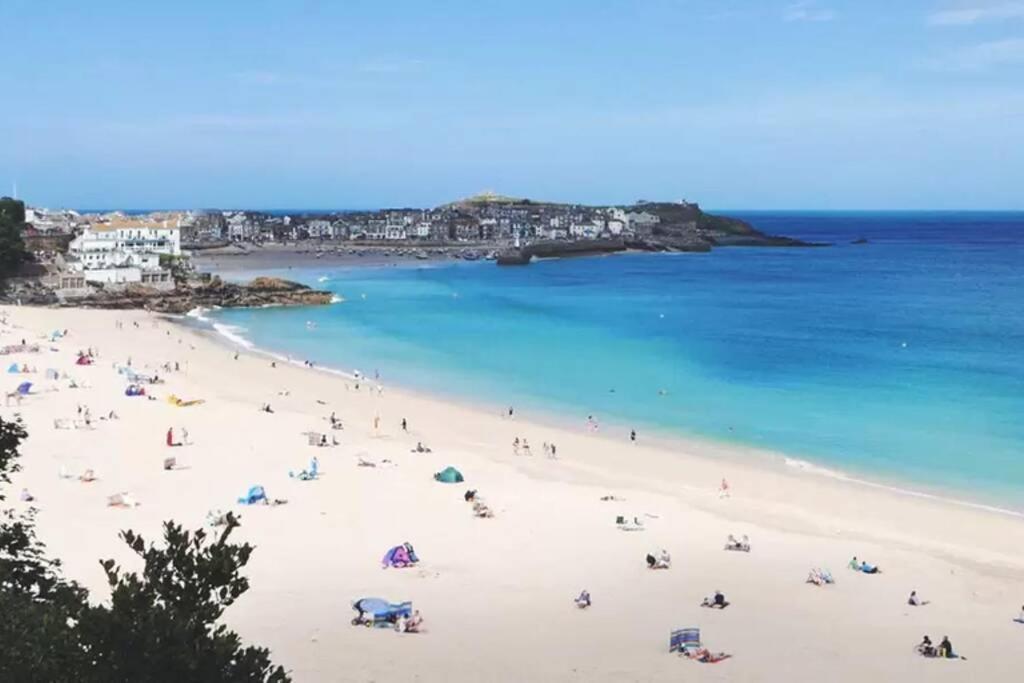 St Ives Apartment Private Parking With Garden 10 Minute Walk Into Town And Beach Eksteriør billede
